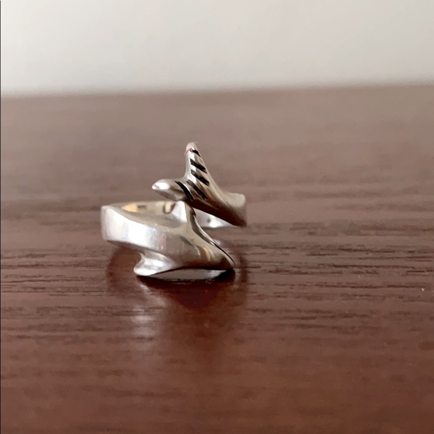 Dolphin Ring